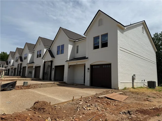 1629 Parker Creek Trail, Auburn, Alabama 36832