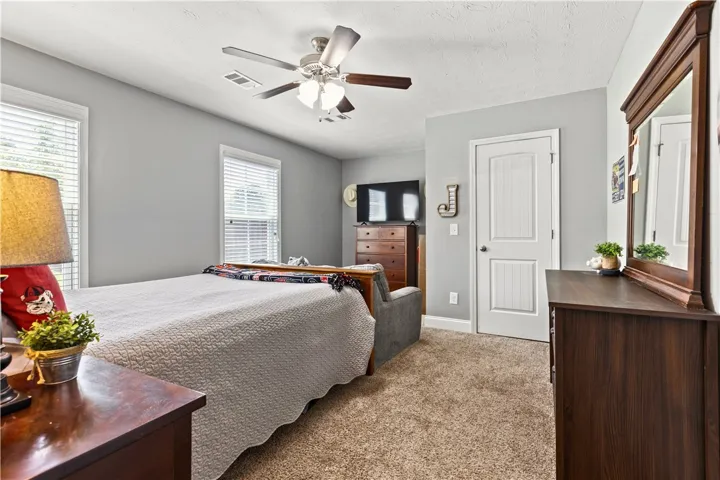 2702 East Point Drive, Opelika, Alabama 36804