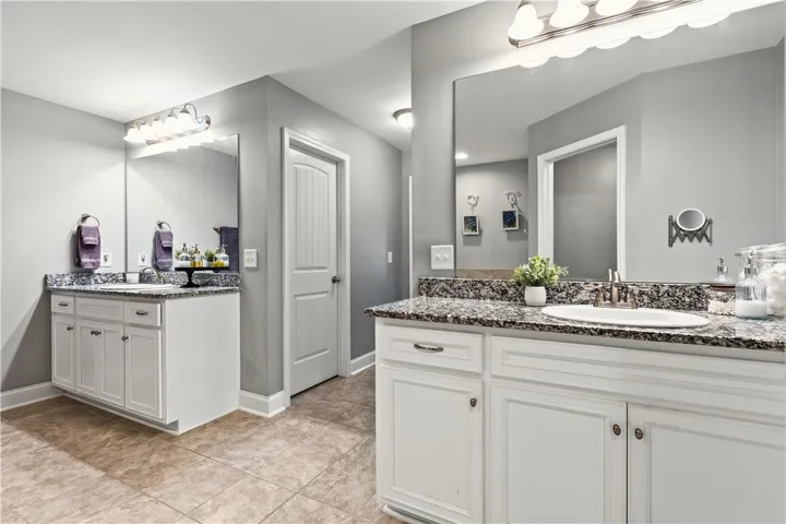 2702 East Point Drive, Opelika, Alabama 36804