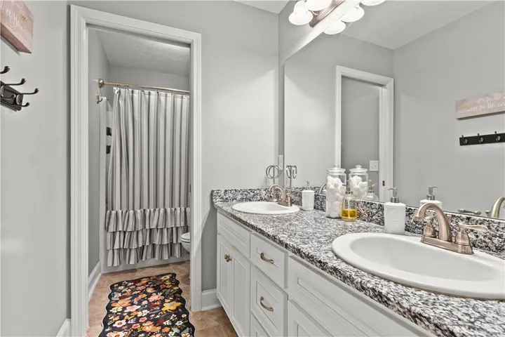 2702 East Point Drive, Opelika, Alabama 36804