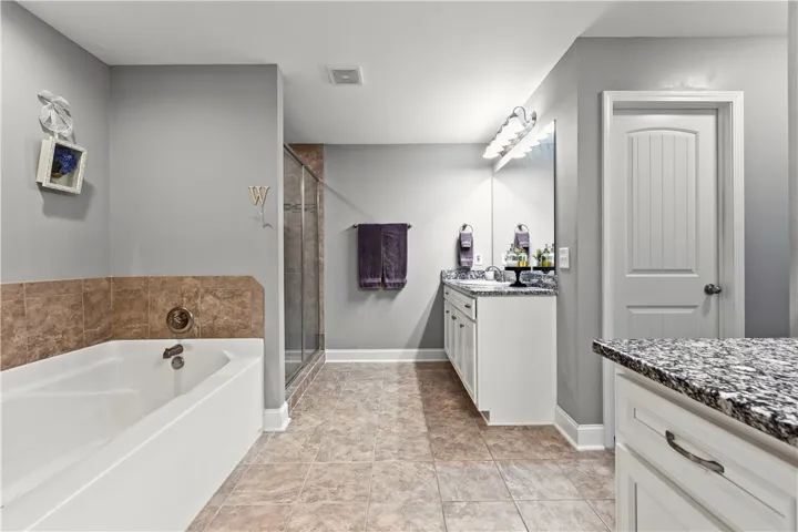 2702 East Point Drive, Opelika, Alabama 36804