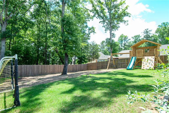 1695 Lois Lane, Auburn, Alabama 36832