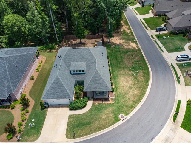 1695 Lois Lane, Auburn, Alabama 36832