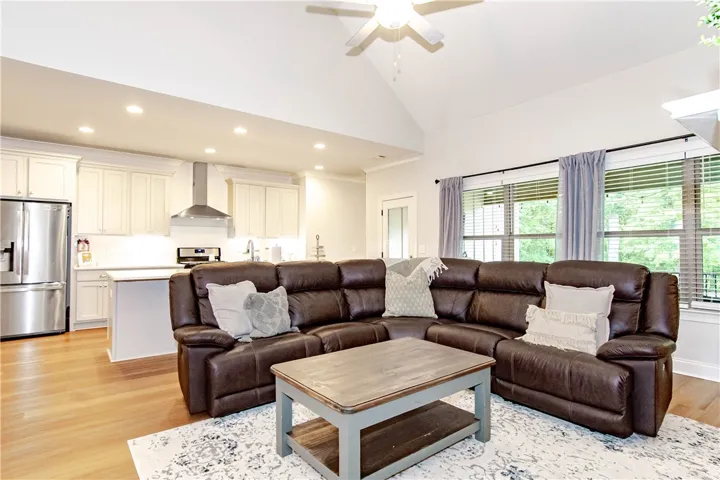1695 Lois Lane, Auburn, Alabama 36832