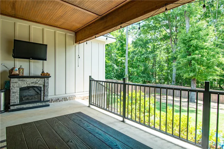 1695 Lois Lane, Auburn, Alabama 36832