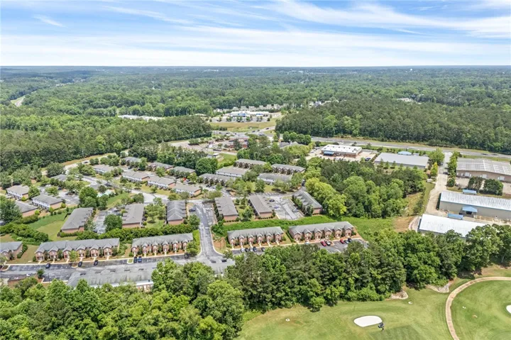 This unit backs up to the AU Golf Course