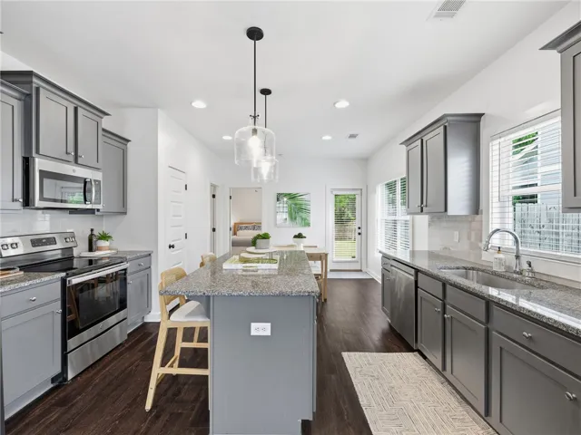 736 Northern Village Court, Auburn, Alabama 36830