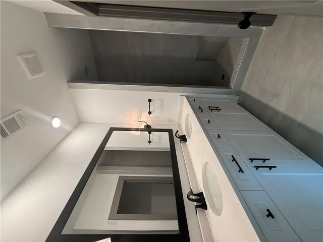 1027 E Glenn Avenue 605, Auburn, Alabama 36830