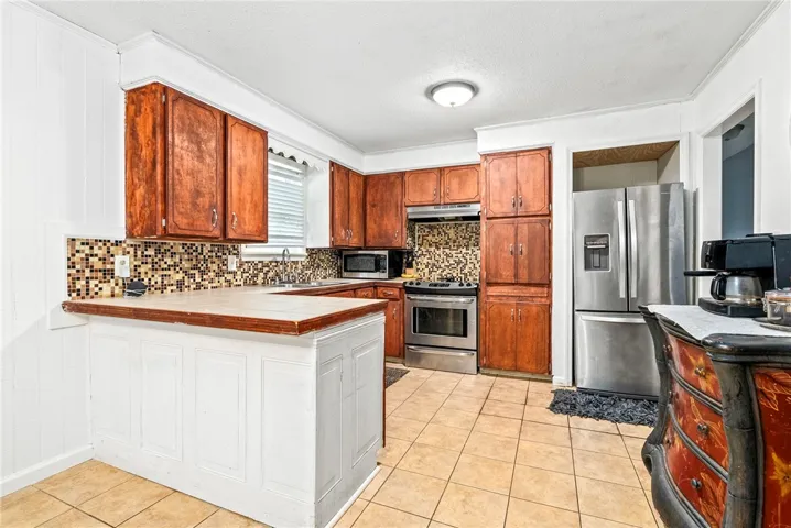 301 Ballard Avenue, Opelika, Alabama 36804