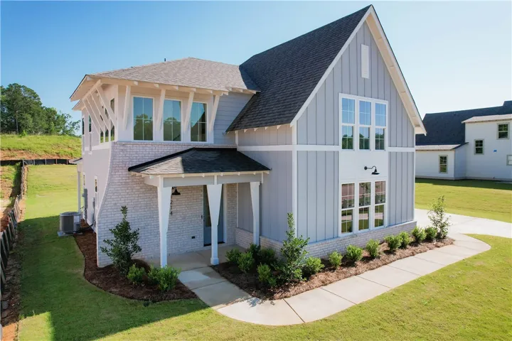 1214 Sarah Lane, Auburn, Alabama 36830