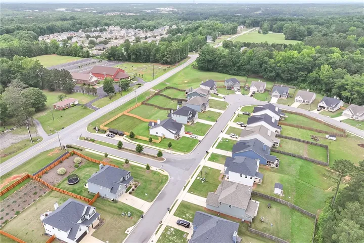 2004 Mallory Lane, Opelika, Alabama 36804