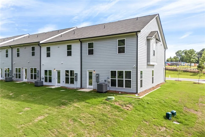 1215 Mccoy Street, Opelika, Alabama 36801