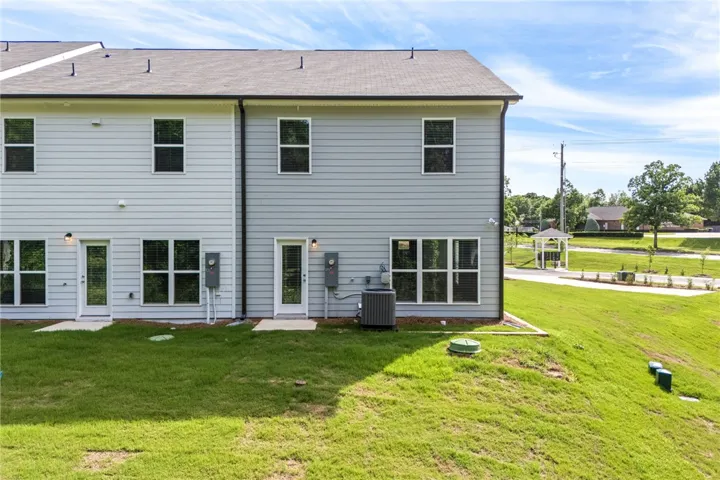 1215 Mccoy Street, Opelika, Alabama 36801