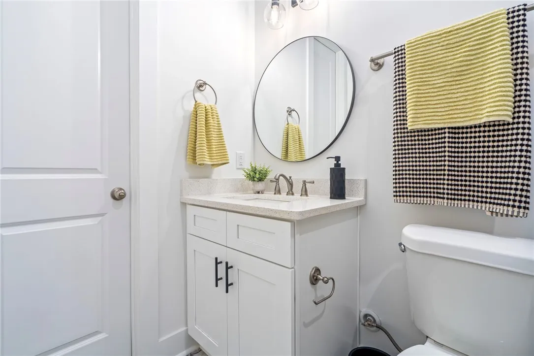 Full bath connected to office