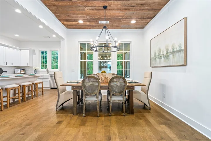 Dining room with stained pine ceiling