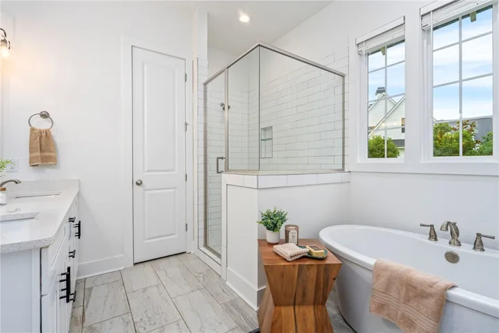 Primary bath