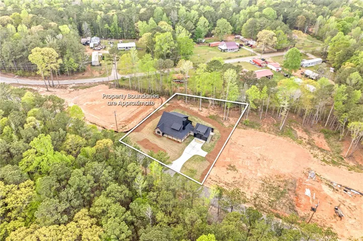 1033 Lee Road 353 N/a, Valley, Alabama 36854