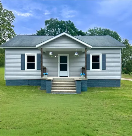 209 Combs Street, Valley, Alabama 36854