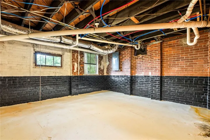 715 N 10th Street, Opelika, Alabama 36801