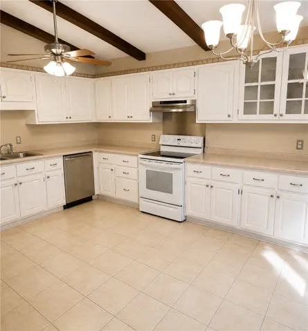 Spacious open kitchen