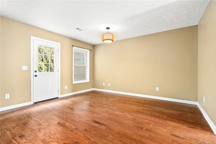 2428 E University Drive 304, Auburn, Alabama 36830