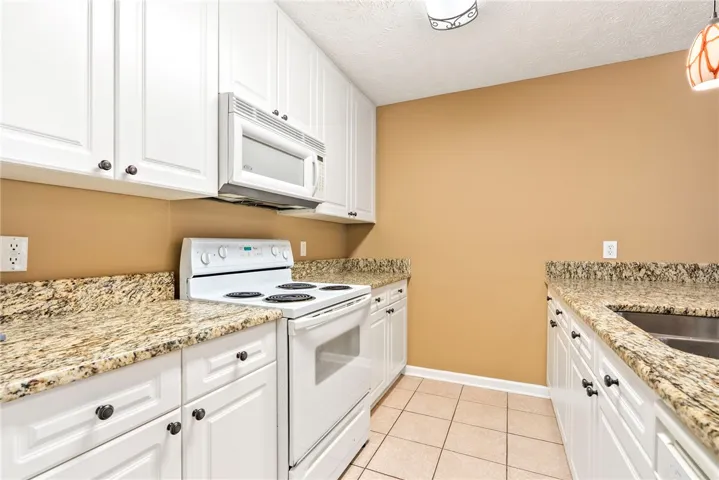 2428 E University Drive 304, Auburn, Alabama 36830