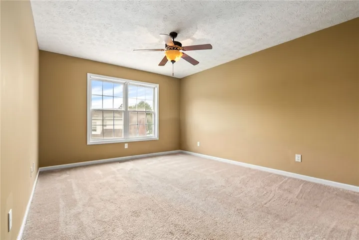2428 E University Drive 304, Auburn, Alabama 36830