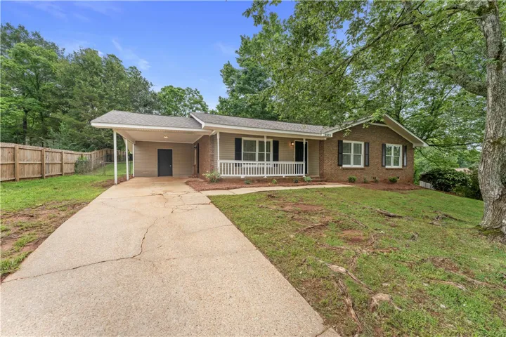 2503 Greenbriar Street, Opelika, Alabama 36801