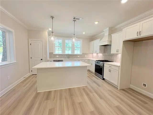 1738 Woodland Pines Lane 257, Auburn, Alabama 36830