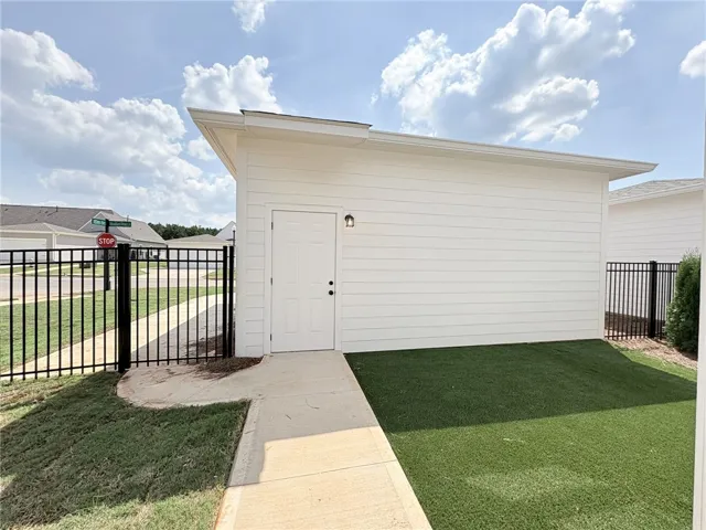 1734 Woodland Pines Lane 259, Auburn, Alabama 36830