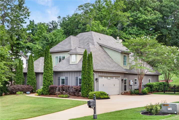 1569 Club Creek Drive, Auburn, Alabama 36862