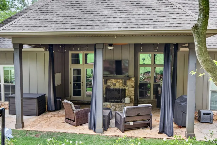 1569 Club Creek Drive, Auburn, Alabama 36862