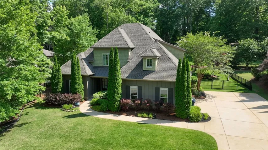 1569 Club Creek Drive, Auburn, Alabama 36862