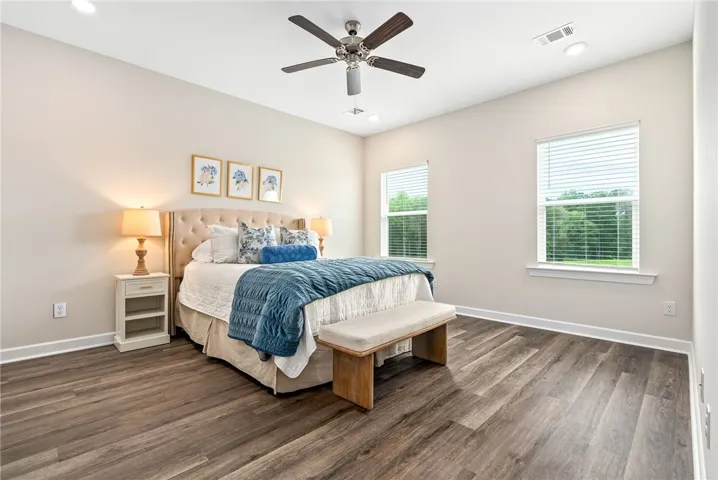 2513 Farmville Lakes Drive, Auburn, Alabama 36830