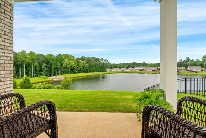 2513 Farmville Lakes Drive, Auburn, Alabama 36830