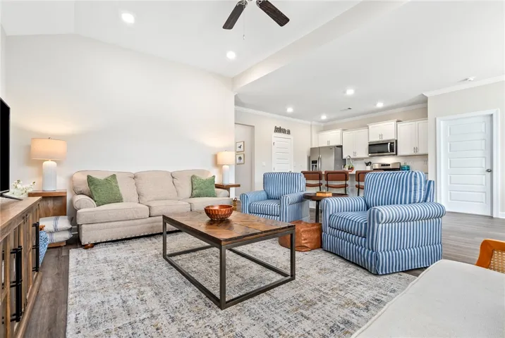 2513 Farmville Lakes Drive, Auburn, Alabama 36830