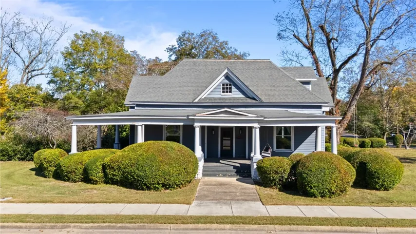609 Geneva Street, Opelika, Alabama 36801
