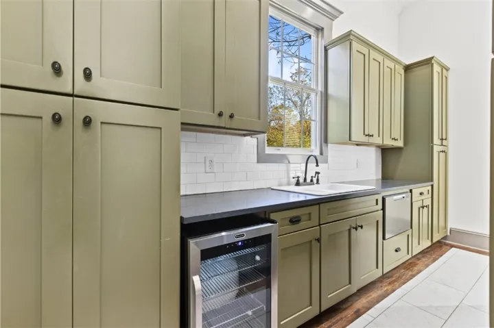 609 Geneva Street, Opelika, Alabama 36801