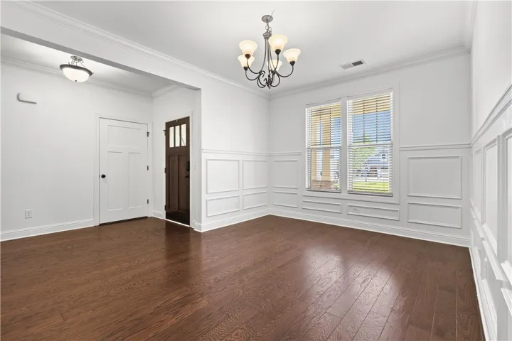 Flex space - sitting/reading, music room or formal dining.