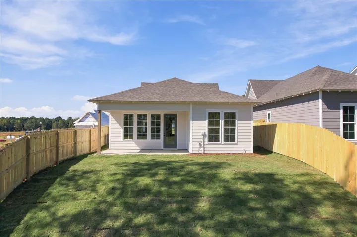 1067 Woodland Lane, Opelika, Alabama 36801