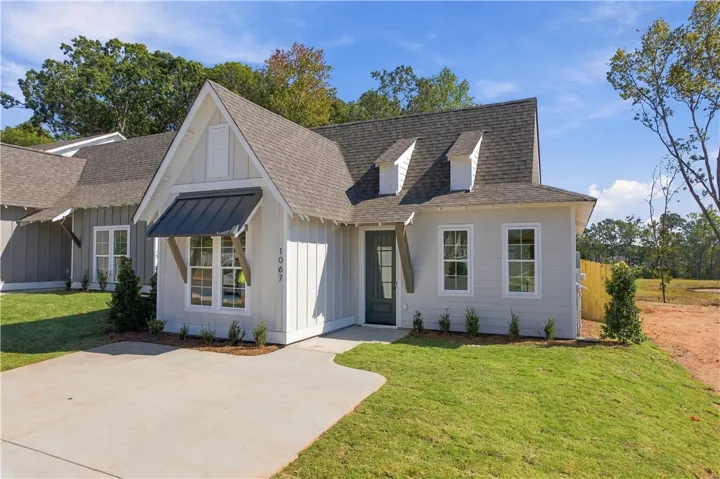 1067 Woodland Lane, Opelika, Alabama 36801