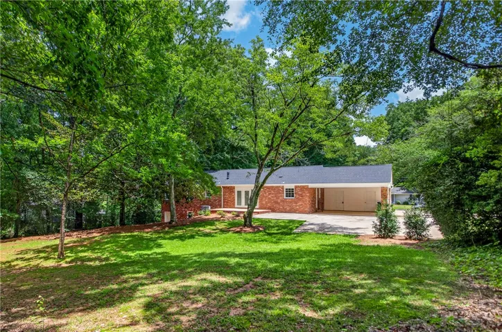 1504 Gwen Mill Road, Opelika, Alabama 36801