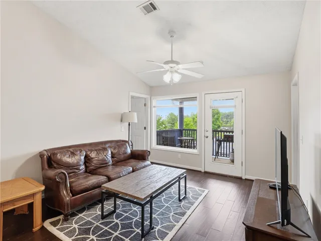 1114 S College Street S 10-303, Auburn, Alabama 36830