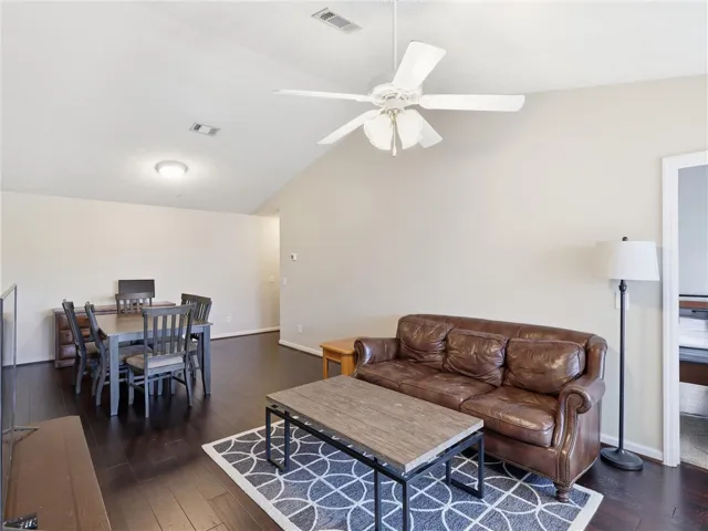 1114 S College Street S 10-303, Auburn, Alabama 36830