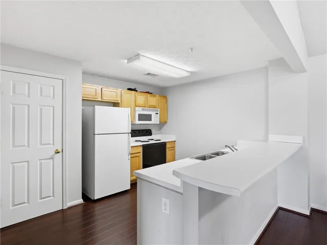 1114 S College Street S 10-303, Auburn, Alabama 36830