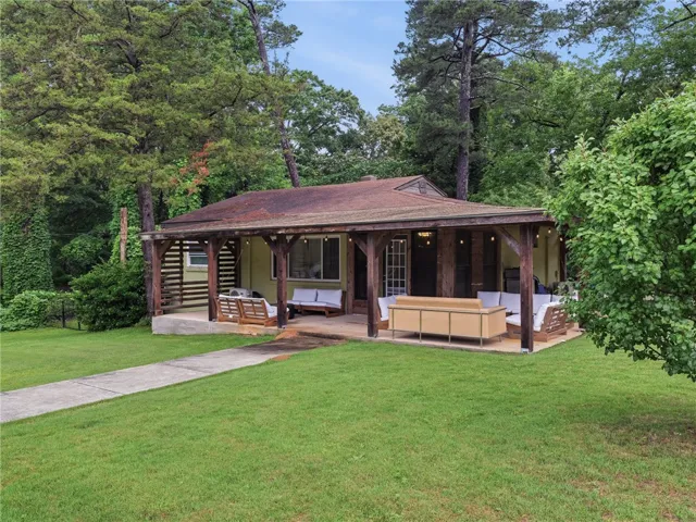 949 Alan Avenue, Auburn, Alabama 36830