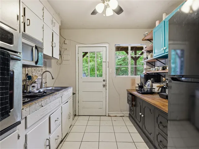 949 Alan Avenue, Auburn, Alabama 36830