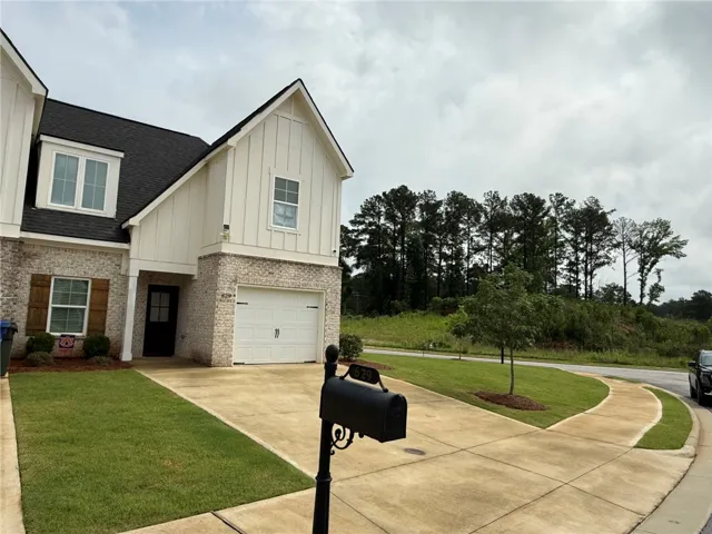 629 Thornberry Drive, Auburn, Alabama 36830