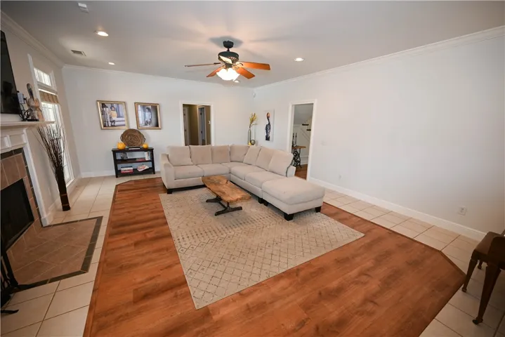 1515 Crossing Way, Auburn, Alabama 36830