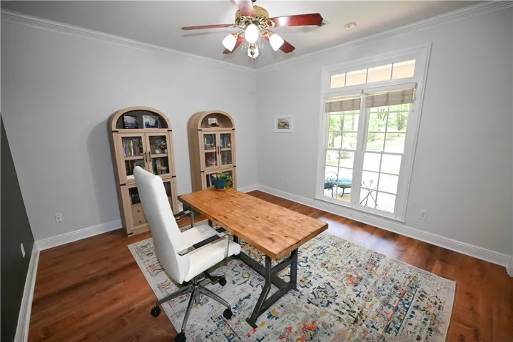 Flex room (office/living/etc) off of foyer.
